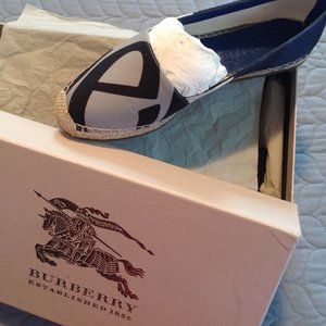 Burberry Canvas Bettany Flats